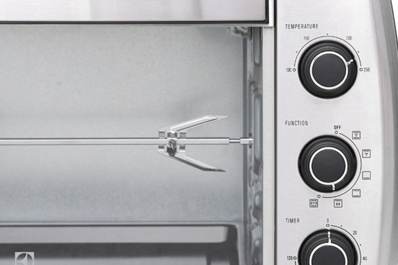 Lò nướng Electrolux EOT38MXC0