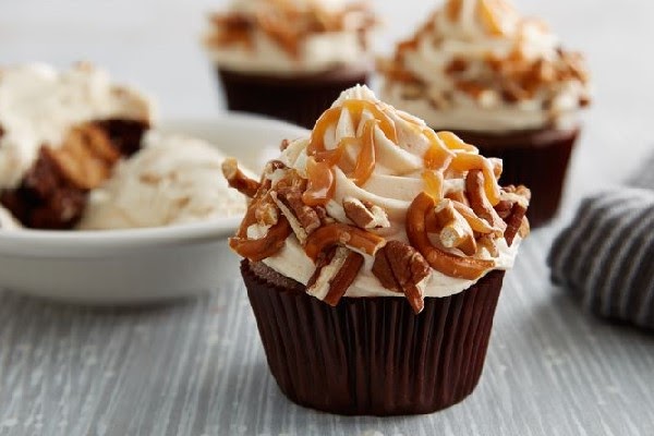 Làm bánh cupcake bằng lò vi sóng