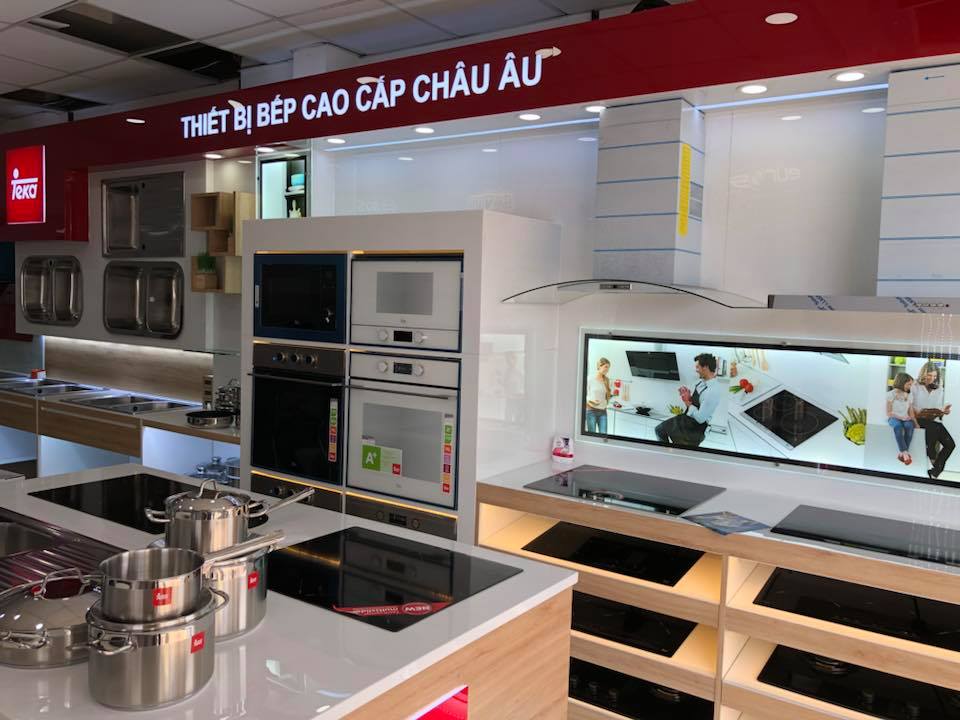 Không gian trưng bày tại Showroom Tổng kho bếp Châu Âu 177 Nguyễn Thị Thập