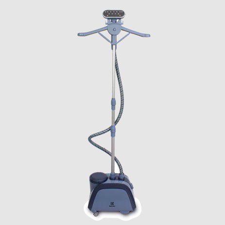 Bàn ủi đứng Electrolux E5GS1-89BM