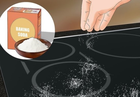 Hình ảnh vệ sinh bếp từ bằng baking soda